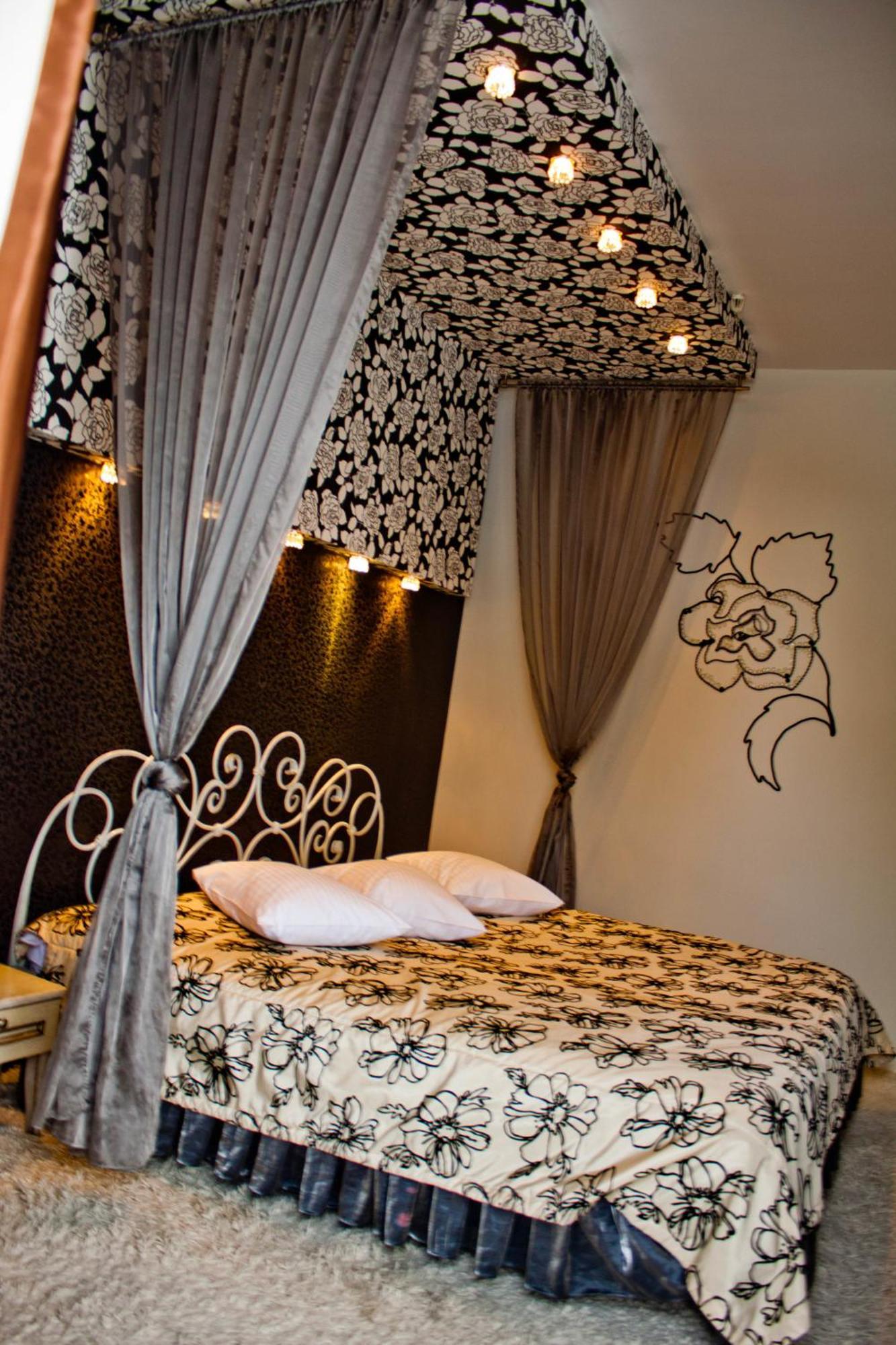 Optima Collection Park Hotel Ivano-Frankivsk Esterno foto